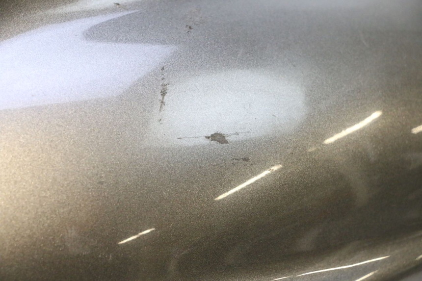 photo de KOTFLÜGEL VORNE KAWASAKI ZZR 600 (1995 - 2004) - Detaillierte Sichtprüfung