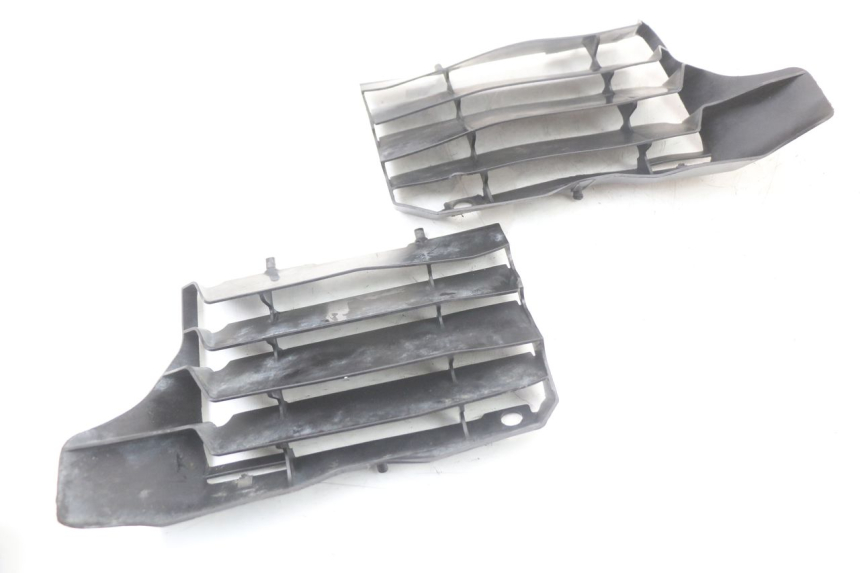 photo de KÃœHLER VERKLEIDUNG HONDA CRF R 250 (2020 - 2021) - Detailansicht des Bauteils