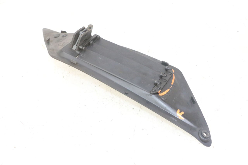 photo de RECHT KUHLER VERKLEIDUNG GILERA NEXUS 125 (2009 - 2013) - Zoom auf Gebrauchszustand