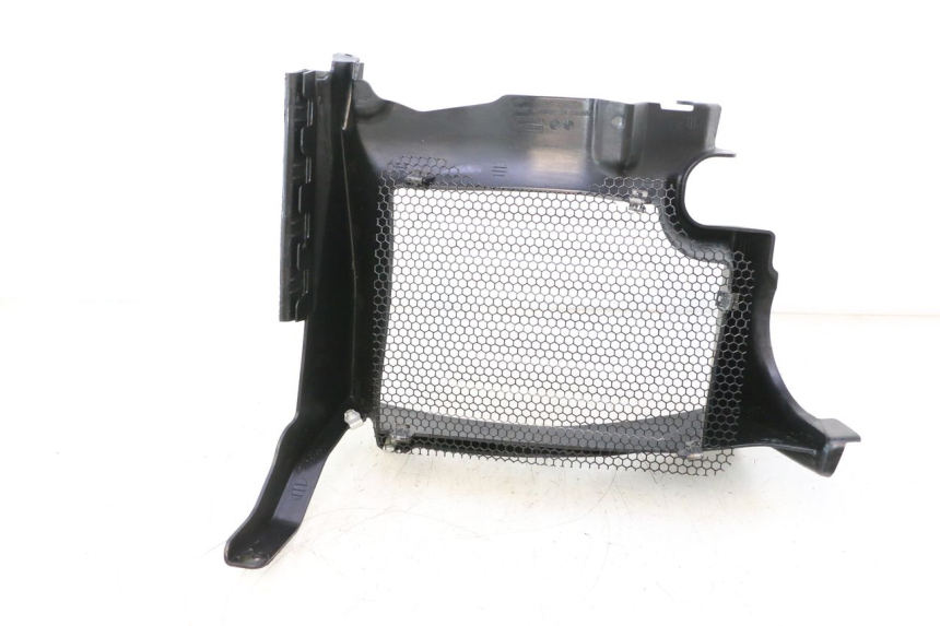 photo de RECHT KUHLER VERKLEIDUNG CAN-AM SPYDER RS 1000 (2008 - 2012) - Detailansicht des Bauteils