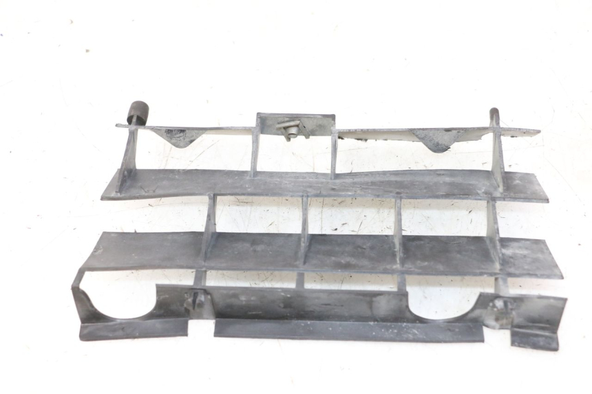 photo de KÃœHLER VERKLEIDUNG APRILIA ETX 125 (1998 - 2002) - Detailansicht des Bauteils