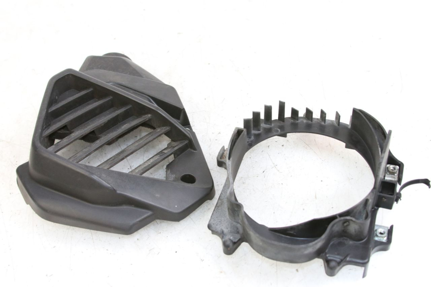 photo de KÃœHLER VERKLEIDUNG HONDA FORZA 125 (2015 - 2016) - Technische Nahaufnahme