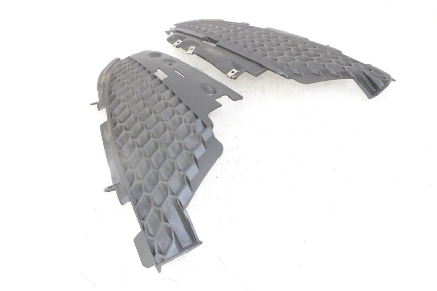 photo de KÃœHLER VERKLEIDUNG PIAGGIO IE MP3 YOURBAN 300 (2011 - 2016) - Technische Nahaufnahme