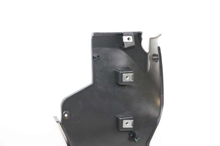 photo de KÃœHLER VERKLEIDUNG PIAGGIO MP3 HPE 300 (2019 - 2026) - Zoom auf Gebrauchszustand