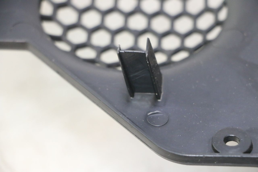 photo de KÃœHLER VERKLEIDUNG PIAGGIO MP3 HPE 530 (2022 - 2026) - Detailansicht des Bauteils