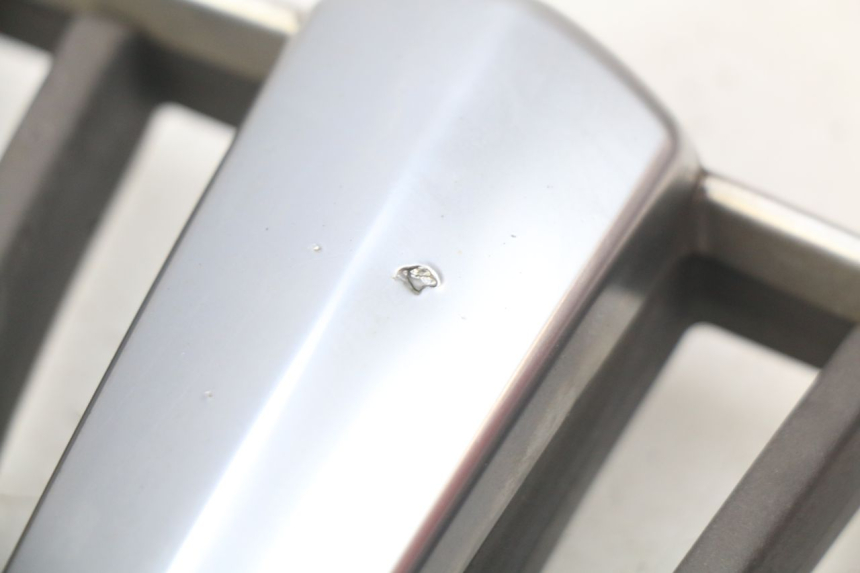 photo de KÜHLERGRILL PIAGGIO MP3 LT 400 (2007 - 2012) - Zoom auf Gebrauchszustand