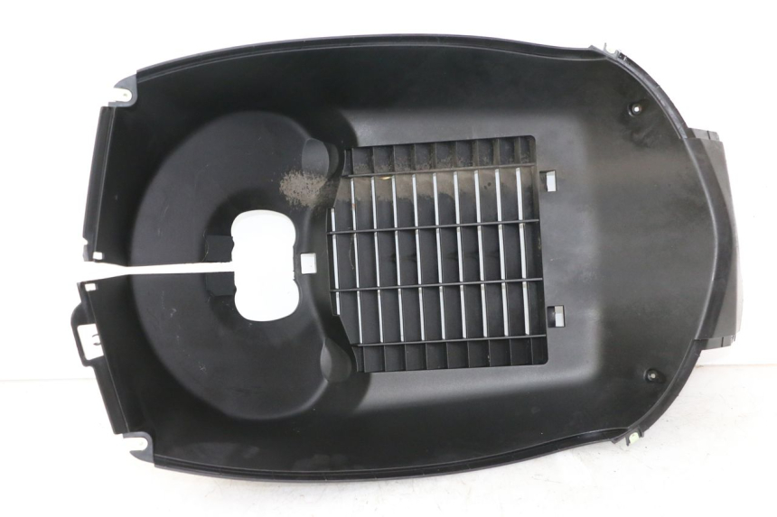 photo de KÜHLERGRILL PEUGEOT SATELIS COMPRESSOR K15 125 (2006 - 2009) - Hauptansicht