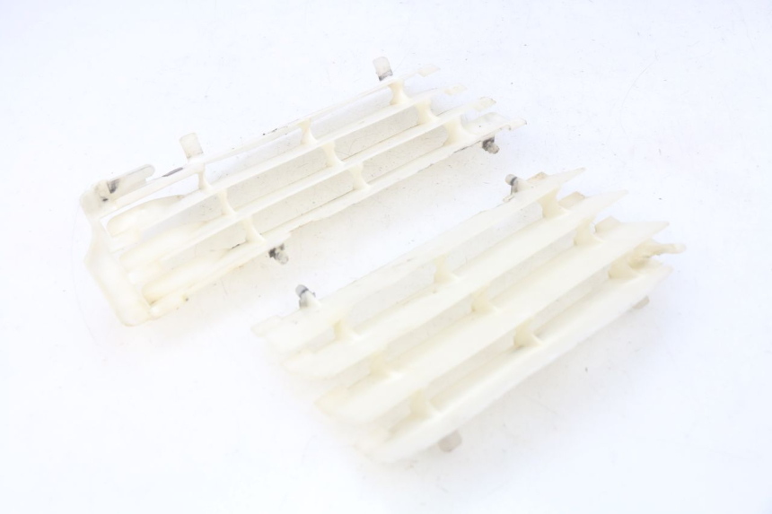 photo de KÜHLERGRILL SUZUKI RM-Z RMZ 250 (2010 - 2016) - Technische Nahaufnahme