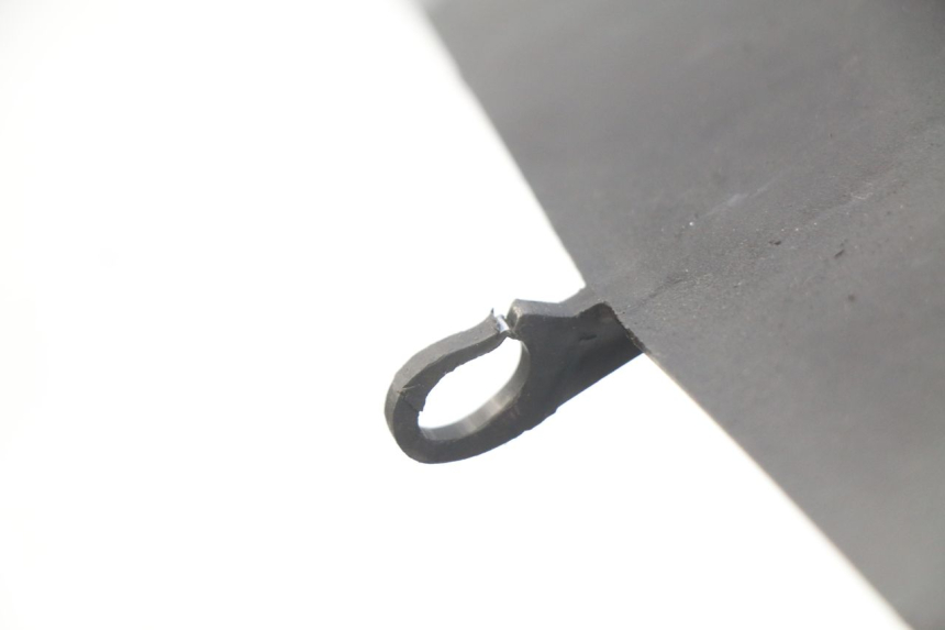 photo de KÜHLERGRILL PEUGEOT SATELIS COMPRESSOR K15 125 (2006 - 2009) - Detailansicht des Bauteils