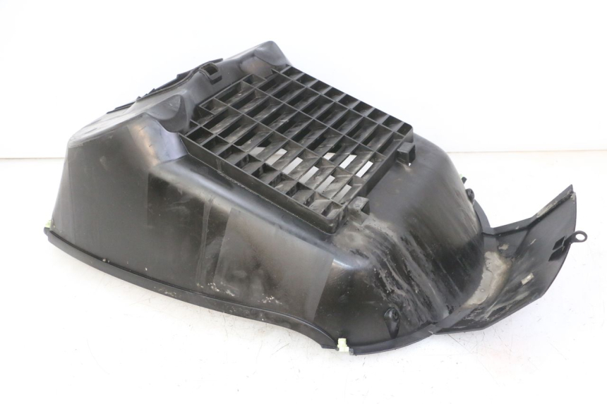 photo de KÜHLERGRILL PEUGEOT SATELIS COMPRESSOR K15 125 (2006 - 2009) - Zoom auf Gebrauchszustand