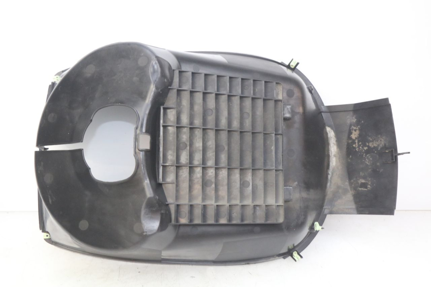 photo de KÜHLERGRILL PEUGEOT SATELIS 125 (2010 - 2012) - Gesamtansicht des Produkts