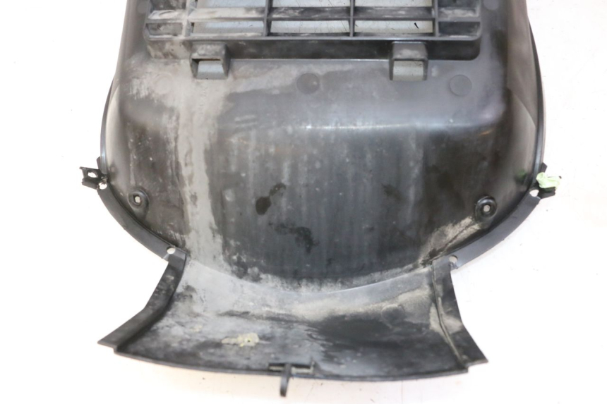 photo de KÃœHLER VERKLEIDUNG PEUGEOT SATELIS 125 (2013 - 2018) - Detailansicht des Bauteils