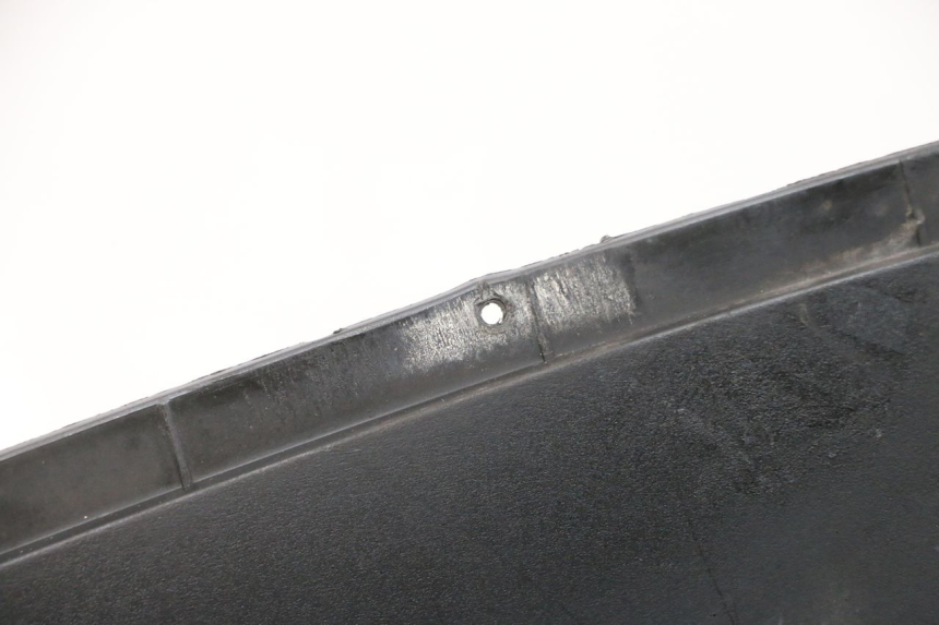 photo de KÃœHLER VERKLEIDUNG PEUGEOT SATELIS 125 (2013 - 2018) - Kennzeichnungen und Originalreferenzen