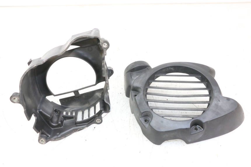 photo de KÜHLERGRILL YAMAHA NEOS NEO'S 4T 50 (2008 - 2016) - Detailansicht des Bauteils