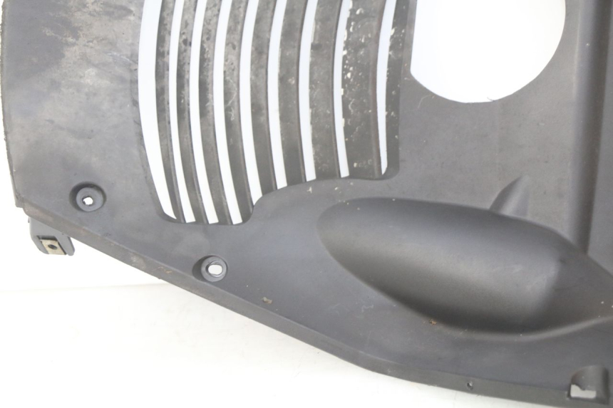 photo de KÜHLERGRILL YAMASAKI YM T 125 (2015 - 2020) - Details der Befestigungspunkte