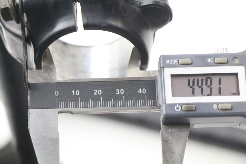 photo de LENKER HONDA CBR 919 RR FIREBLADE 900 (1998 - 1999) - Detailansicht des Bauteils