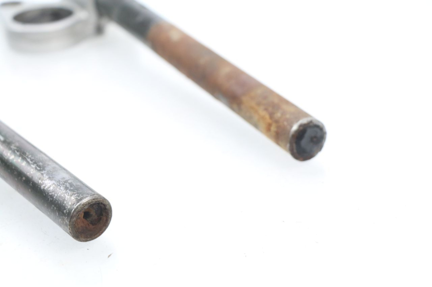 photo de LENKER SUZUKI GSXF GSX F 600 (1988 - 1997) - Details der Befestigungspunkte