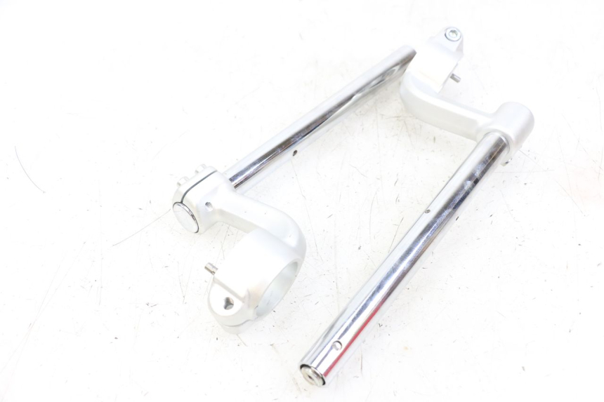 photo de LENKER ROYAL ENFIELD CONTINENTAL GT 650 (2019 - 2024) - Zoom auf Gebrauchszustand