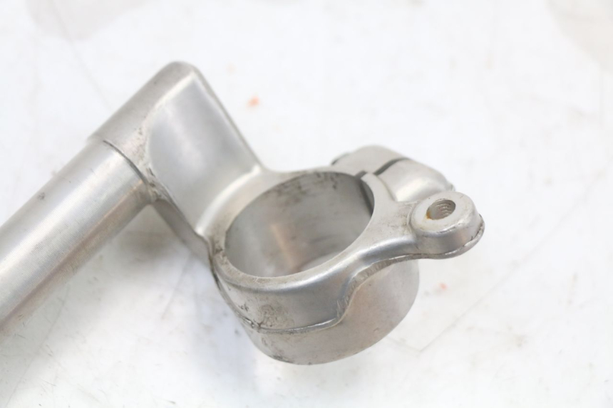 photo de LENKER SUZUKI SV S 650 (1999 - 2002) - Zoom auf Gebrauchszustand