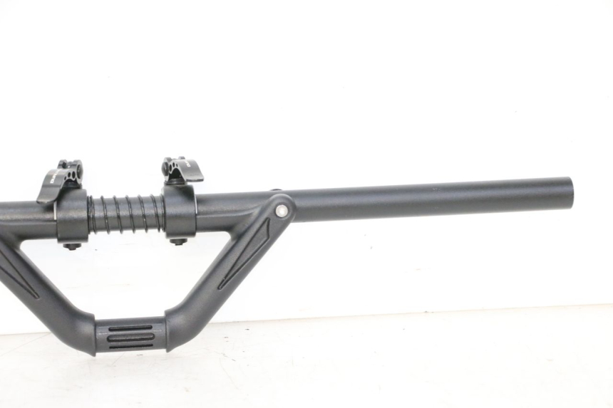 photo de LENKER DUALTRON VICTOR LIMITED 1 - Details der Befestigungspunkte