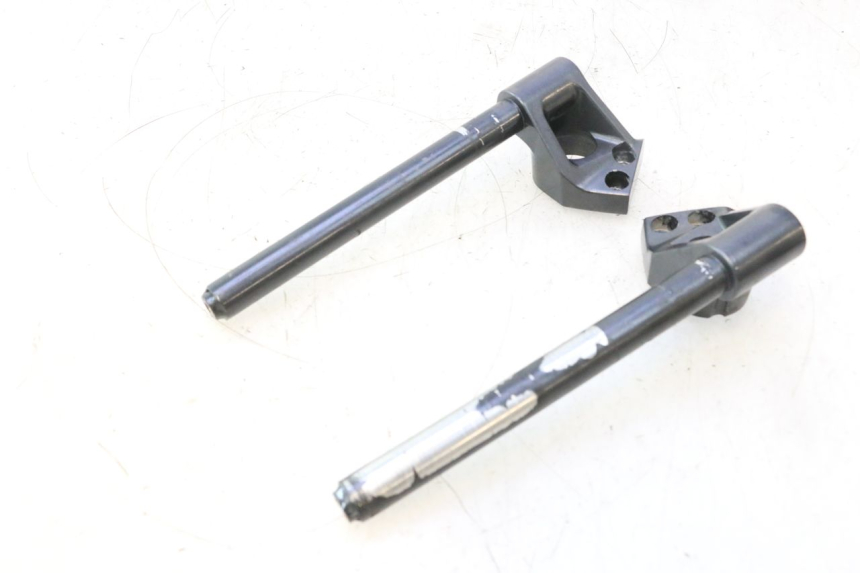 photo de LENKER KAWASAKI ZZR 600 (1995 - 2004) - Details der Befestigungspunkte