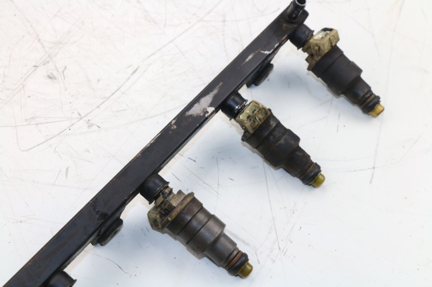 photo de EINSPRITZDüSE BMW K100 1000 (1982 - 1990) - Zoom auf Gebrauchszustand