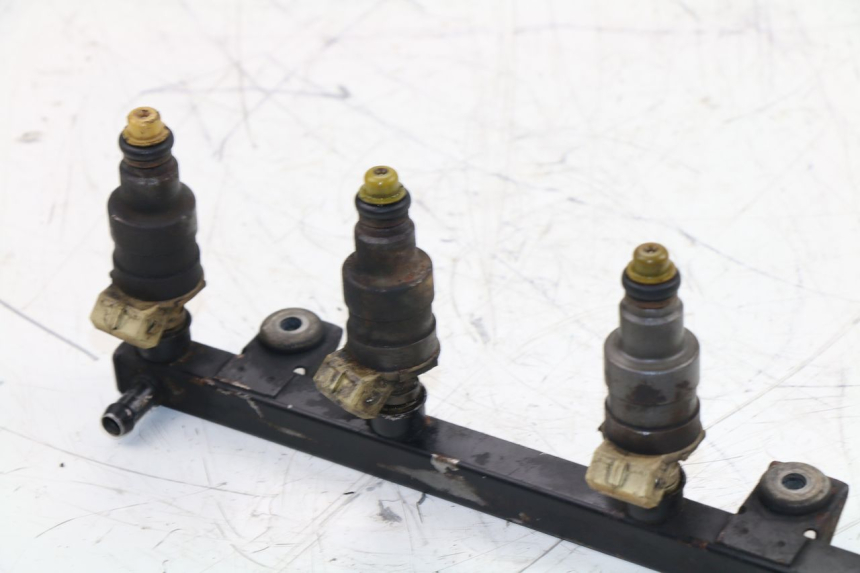 photo de EINSPRITZDüSE BMW K100 1000 (1982 - 1990) - Geprüftes Gebrauchtteil