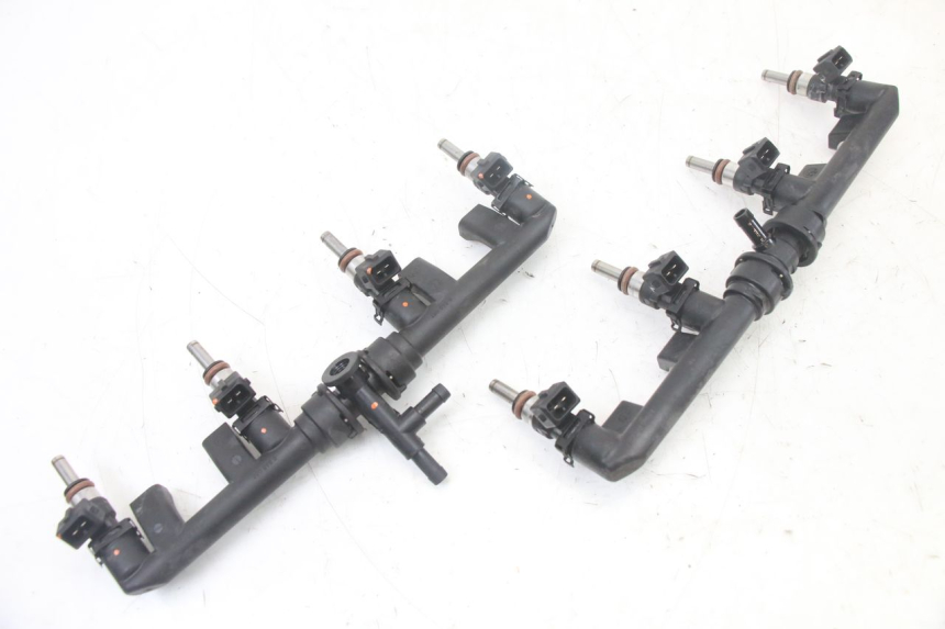 photo de EINSPRITZVENTILE BMW S RR ABS S1000RR 1000 (2015 - 2018) - Zoom auf Gebrauchszustand