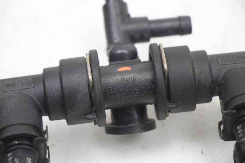 photo de EINSPRITZVENTILE BMW S RR ABS S1000RR 1000 (2015 - 2018) - Oberflächenzustand und Material