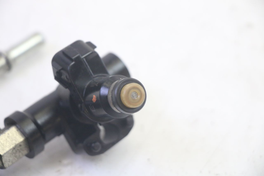 photo de EINSPRITZVENTILE SUZUKI BURGMAN EXECUTIVE ABS 650 (2006 - 2012) - Kennzeichnungen und Originalreferenzen