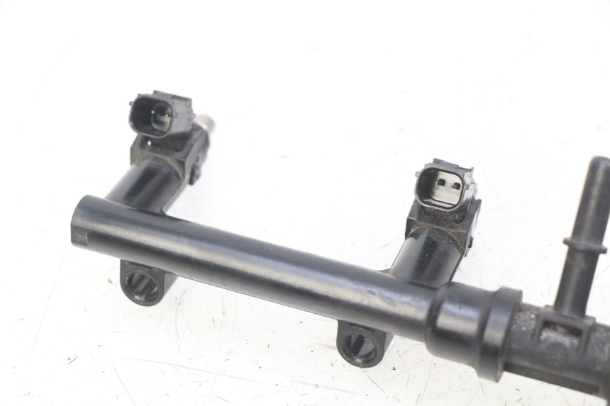 photo de EINSPRITZDüSE HONDA CB R 1000 (2018 - 2023) - Zoom auf Komponenten