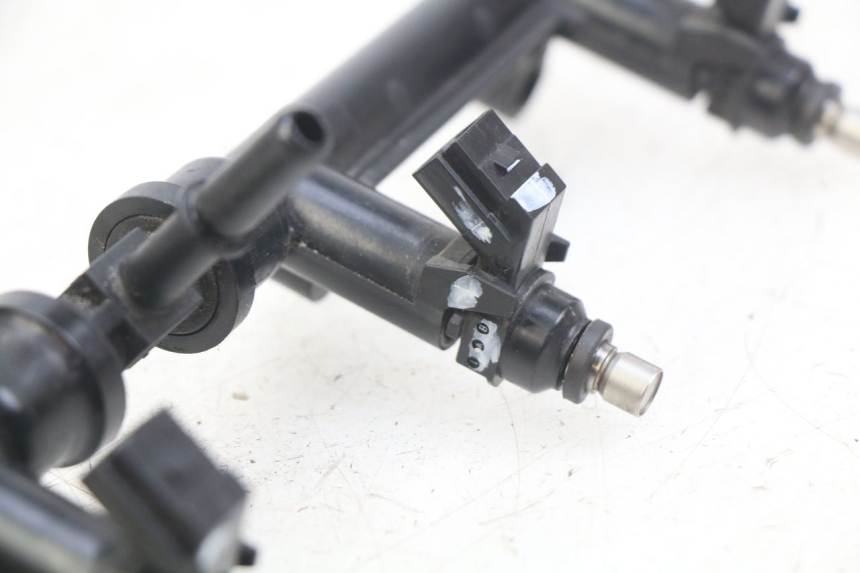 photo de EINSPRITZDüSE HONDA CB R 1000 (2018 - 2023) - Technische Nahaufnahme
