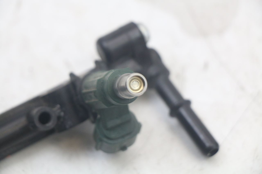 photo de EINSPRITZVENTILE KAWASAKI ER-6 ER6 N 650 (2012 - 2016) - Weitere Ansicht des Artikels