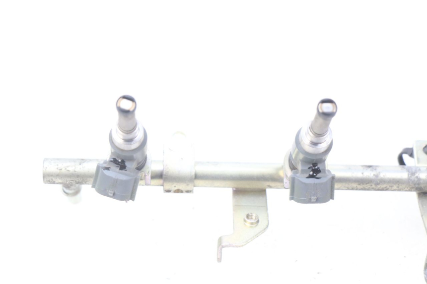 photo de EINSPRITZDüSE YAMAHA FJR ABS 1300 (2016 - 2020) - Detailansicht des Bauteils