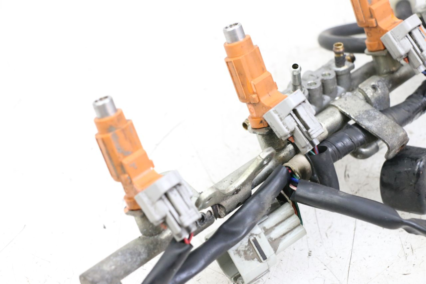 photo de EINSPRITZVENTILE YAMAHA FJR ABS 1300 (2006 - 2012) - Zoom auf Gebrauchszustand