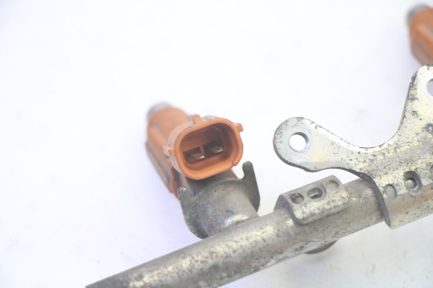 photo de EINSPRITZVENTILE YAMAHA FJR ABS 1300 (2006 - 2012) - Alternative Perspektive