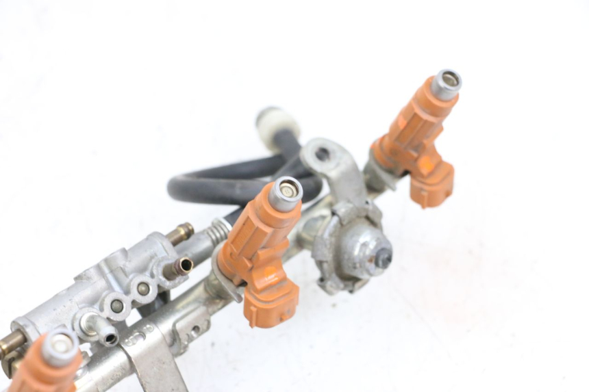 photo de EINSPRITZVENTILE YAMAHA FJR ABS 1300 (2006 - 2012) - Zoom auf Gebrauchszustand