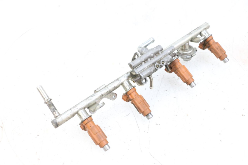 photo de EINSPRITZVENTILE YAMAHA FJR ABS 1300 (2006 - 2012) - Oberflächenzustand und Material