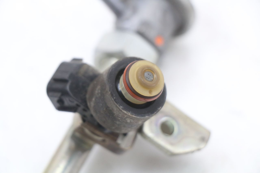 photo de EINSPRITZVENTILE HONDA FJS SILVER WING SILVERWING 400 (2005 - 2008) - Geprüftes Gebrauchtteil