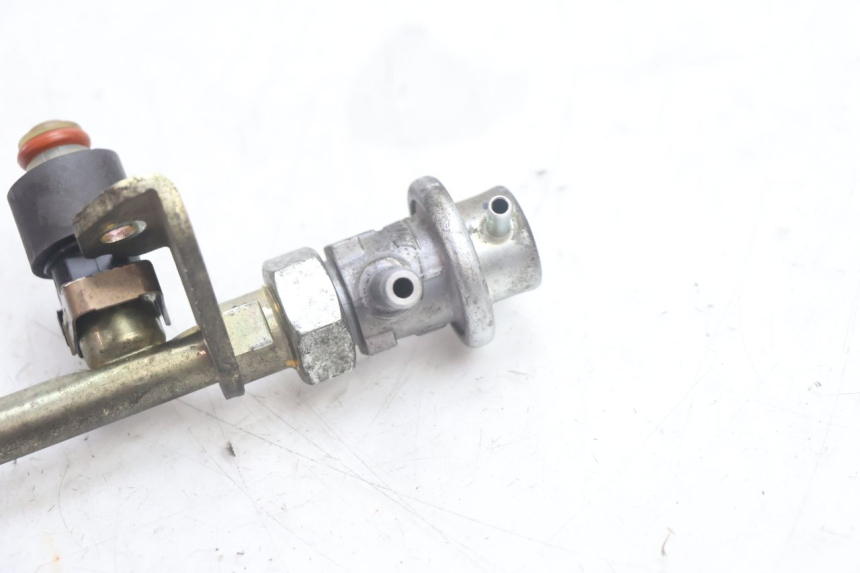 photo de EINSPRITZVENTILE HONDA FJS SILVER WING SILVERWING 400 (2005 - 2008) - Alternative Perspektive