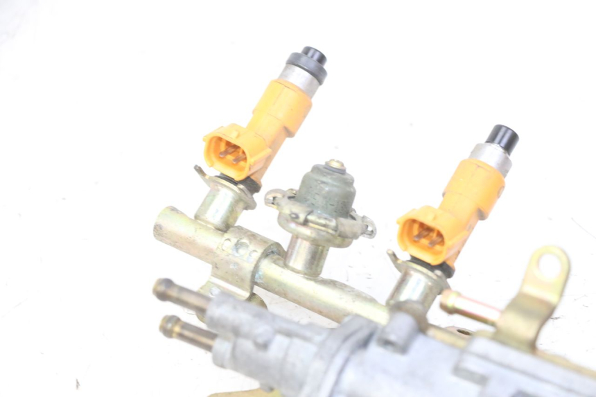 photo de EINSPRITZVENTILE YAMAHA FZ6 N FAZER 600 (2004 - 2006) - Kennzeichnungen und Originalreferenzen