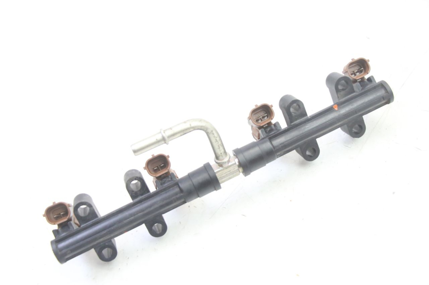 photo de EINSPRITZVENTILE SUZUKI GSR 750 (2011 - 2017) - Alternative Perspektive