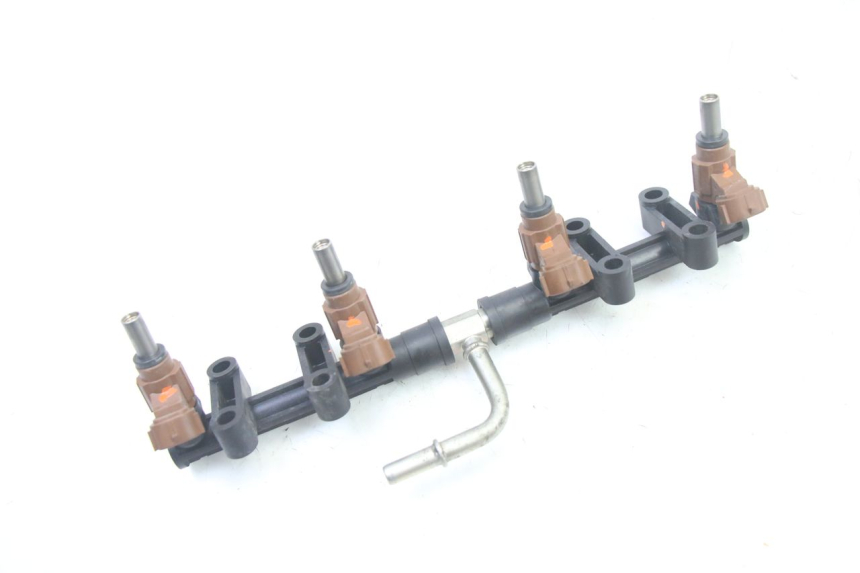 photo de EINSPRITZVENTILE SUZUKI GSR 750 (2011 - 2017) - Details der Befestigungspunkte