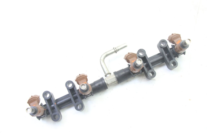 photo de EINSPRITZVENTILE SUZUKI GSR 750 (2011 - 2017) - Oberflächenzustand und Material