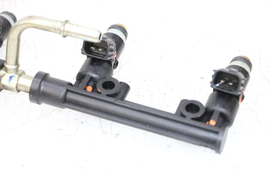 photo de EINSPRITZVENTILE SUZUKI GSXR GSX-R 1000 (2003 - 2004) - Hochauflösende Nahaufnahme