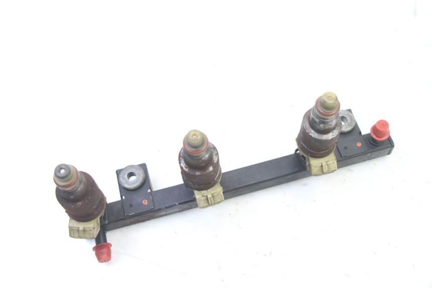 photo de EINSPRITZVENTILE BMW K 75 RT 750 (1989 - 1997) - Technische Nahaufnahme