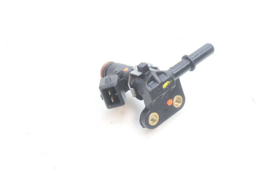 photo de EINSPRITZVENTILE PIAGGIO MP3 HPE 530 (2022 - 2026) - Alternative Perspektive