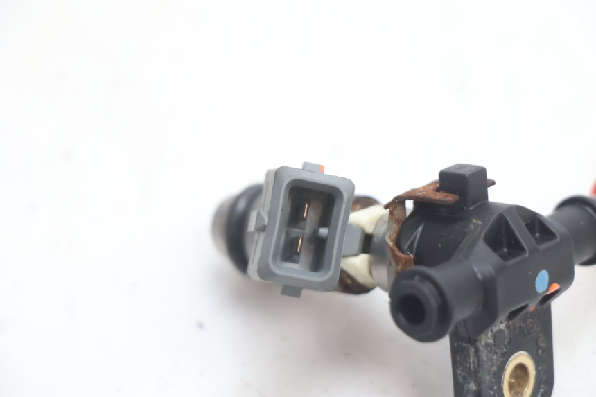 photo de EINSPRITZDüSE PIAGGIO MP3 LT 400 (2007 - 2012) - Details der Befestigungspunkte