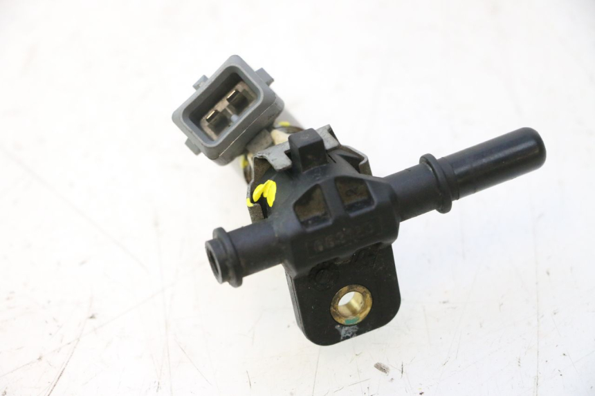 photo de EINSPRITZVENTILE PIAGGIO MP3 500 (2011 - 2015) - Details der Befestigungspunkte