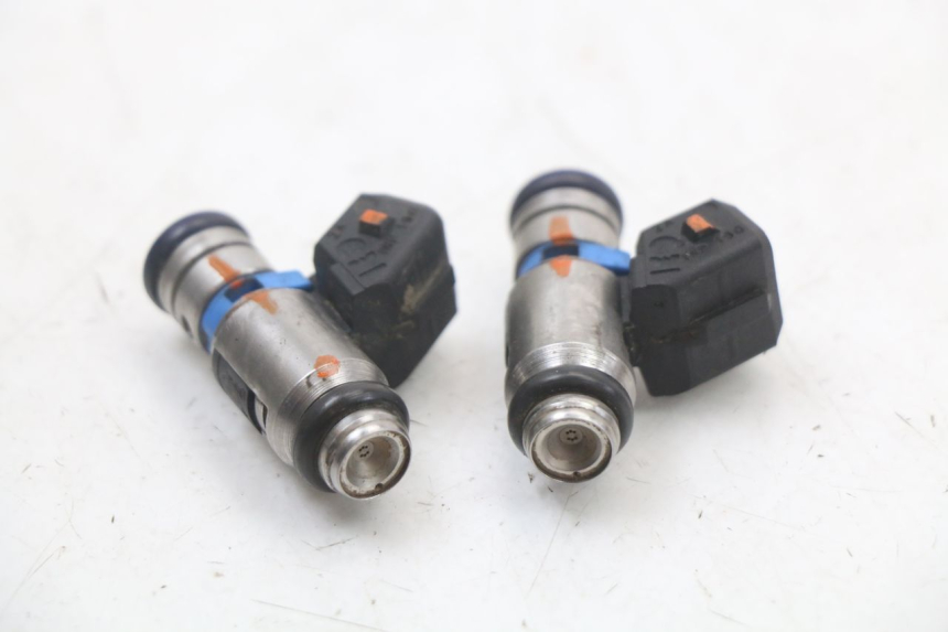 photo de EINSPRITZVENTILE MOTO GUZZI NORGE 8V GT 1200 (2011 - 2016) - Technische Nahaufnahme